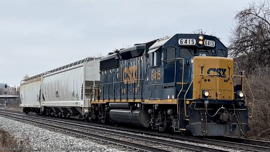 CSX 6415 has its 2.